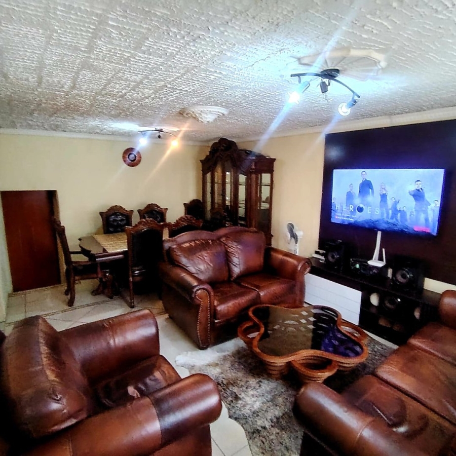 4 Bedroom Property for Sale in Mdantsane Nu 10 Eastern Cape